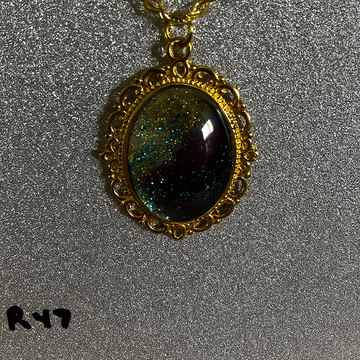Jewel-Toned Nebula Glitter Pendant in Ornate Gold Frame R42