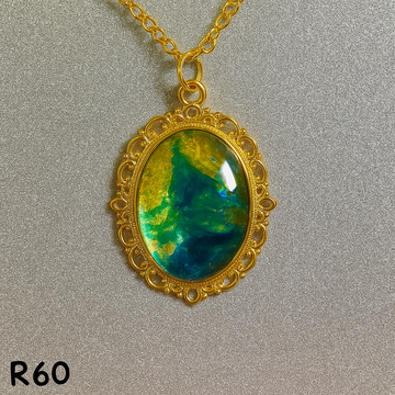 Deep Sea to Seashore Gradient Resin Pendant in Ornate Silver Frame R60