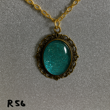 Deep Emerald Teal Glitter Resin Pendant in Ornate Gold Setting R56