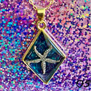 Gold Diamond Starfish Resin Necklace (065)