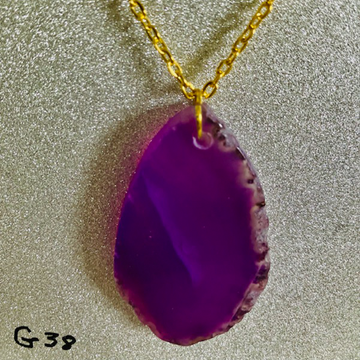Rich Deep Violet Agate Slice Pendant (Gold Chain)