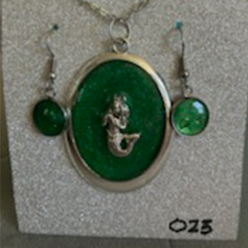 Silver Mermaid and Glittering Green Resin Set (023)
